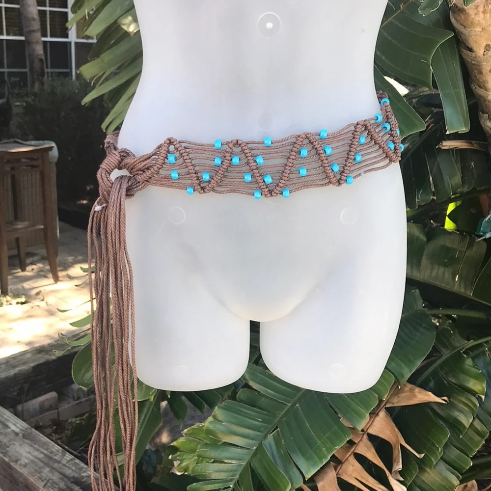 Beaded macramé or crochet belt